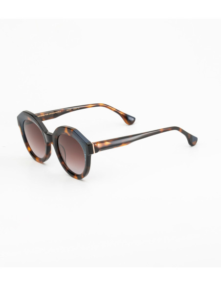 Woodys Rianne col 02